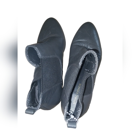 Marc Fisher Samona black leather ankle zip bootie  size 9 - Picture 7 of 7